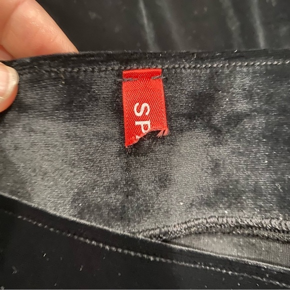 SPANX Velvet Split Hem Wide Leg Pant Very Black Slimming Comfort Size Small - Picture 10 of 14